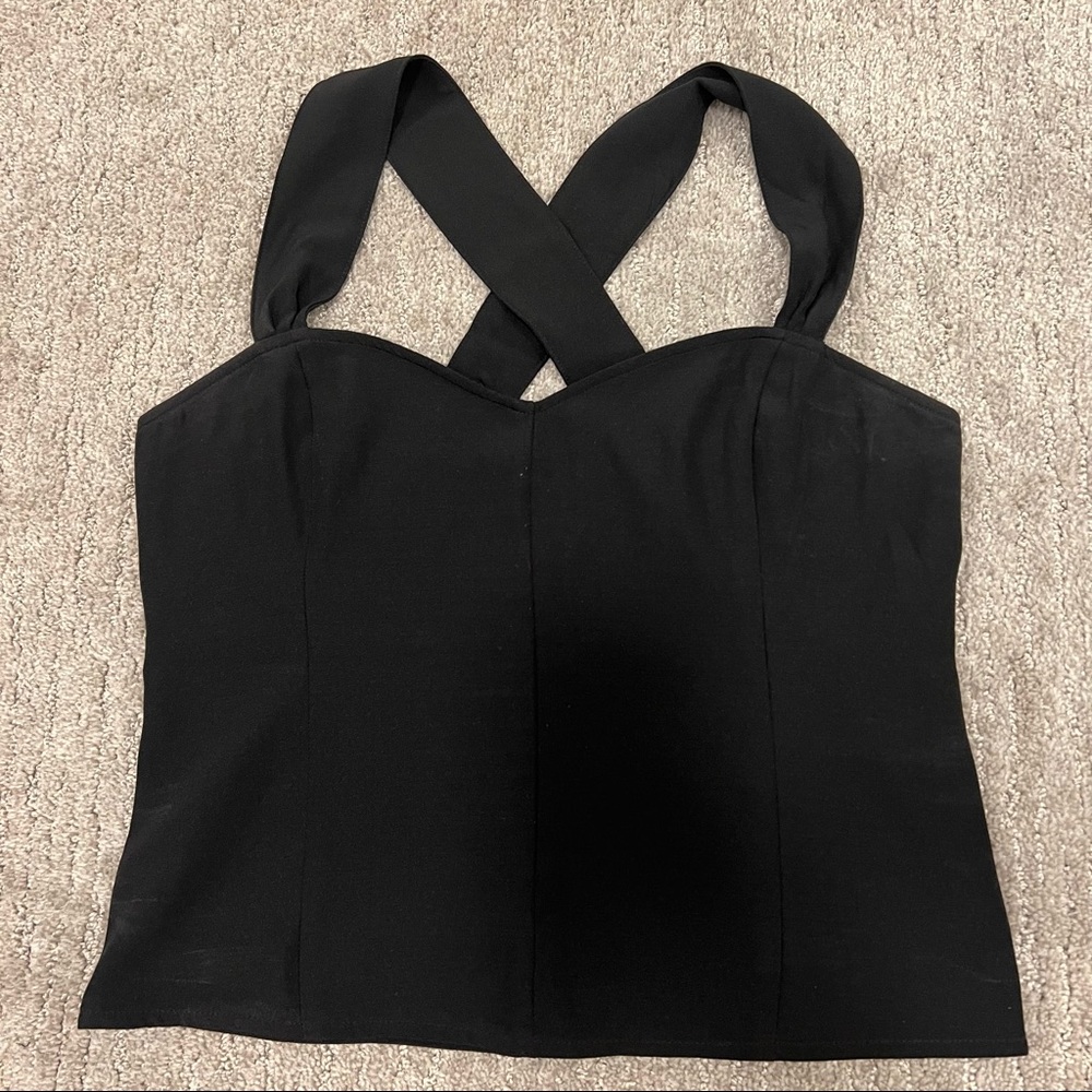 Cropped black tank top